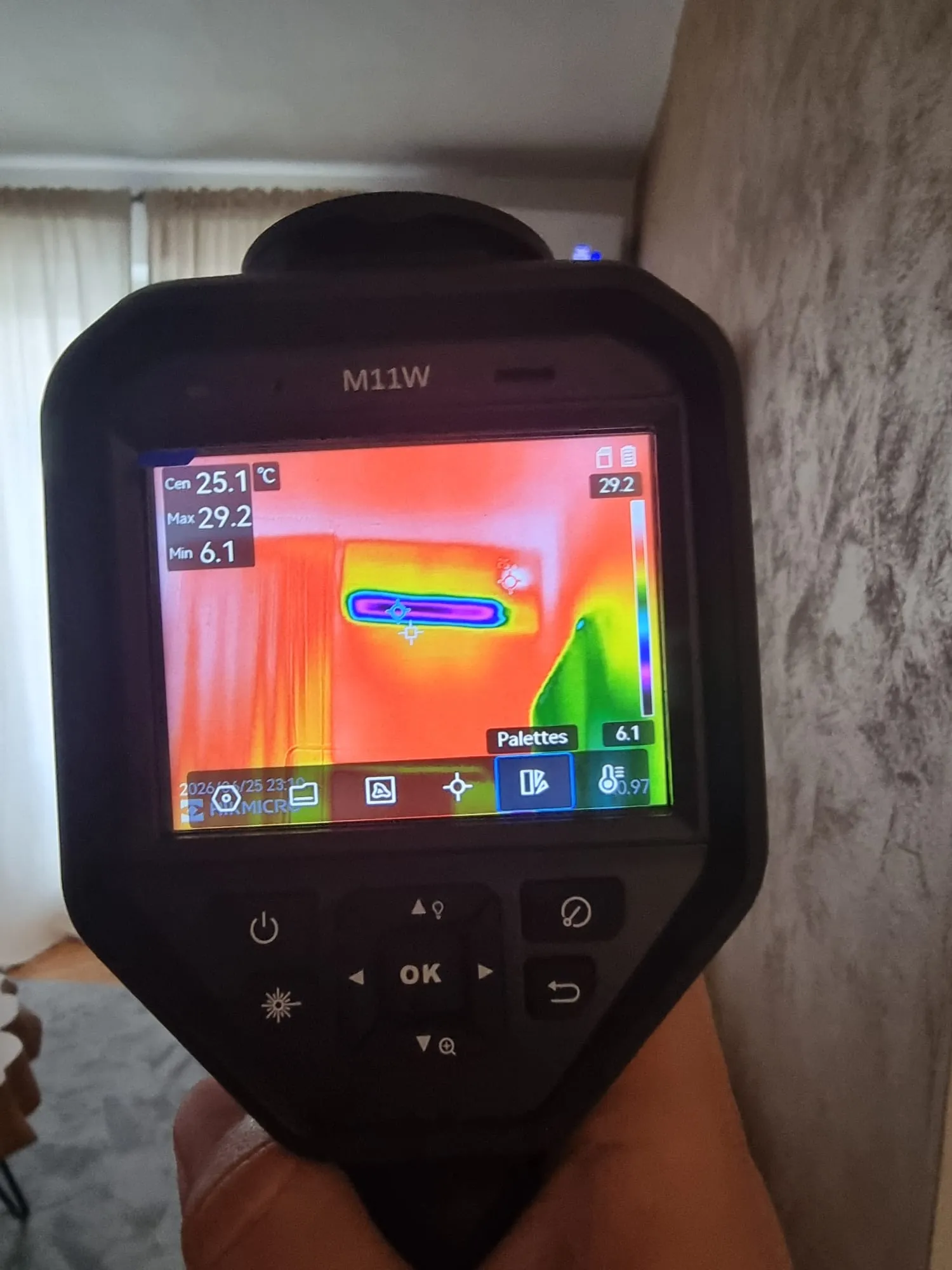 Termovizijski pregled zida infracrvenom kamerom
